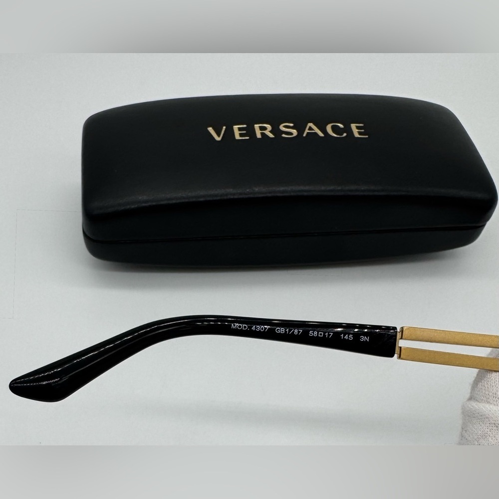 VERSACE Black Gold Accents VE4307
Sunglasses Case Unisex Excellent Condition - Picture 6 of 8